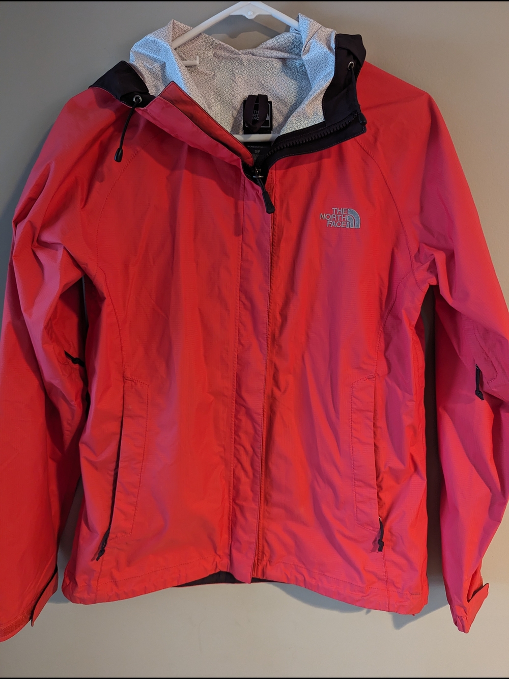 The North Face Women's Pink Hyvent Waterproof Jacket
